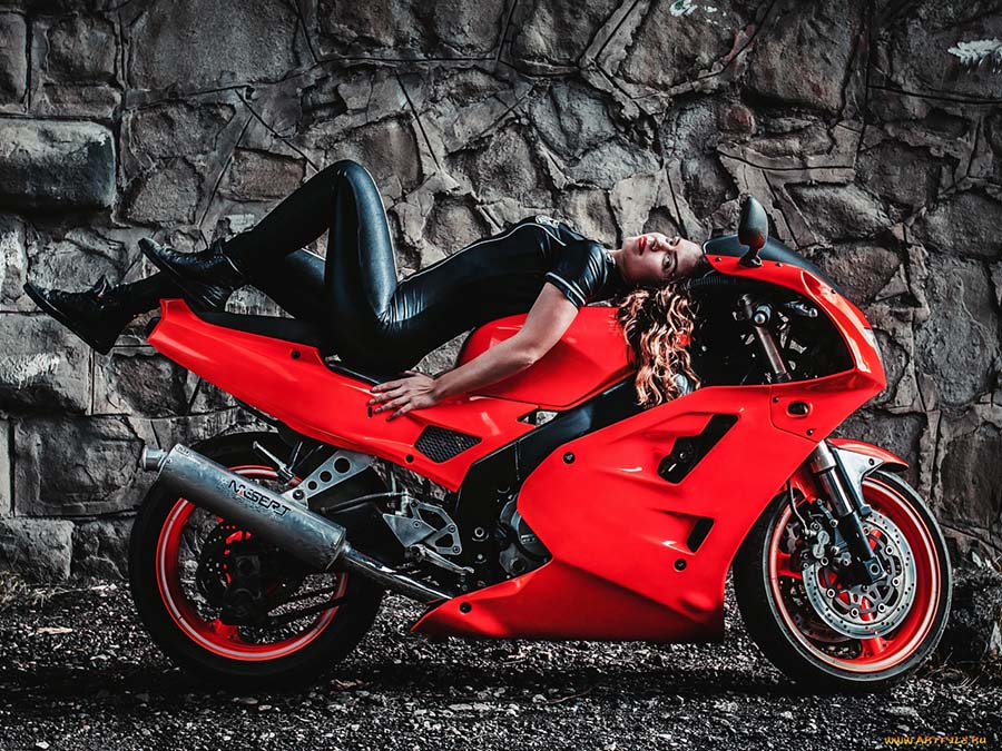 Beautiful girl Beautiful girls and motorcycles in Gothenburg